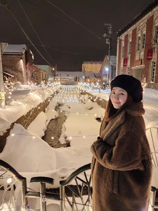 Selina情人節公布男友照！甜曬恩愛　萬人暴動送祝福：喔喔喔喔喔！