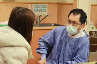 嚴重便秘返台求救 檢查發現「把腸子逼太緊」醫勸：別用大腦跟腸子打架