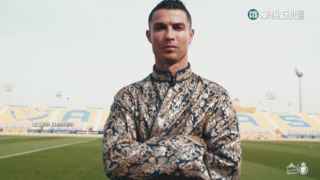 C羅入境隨俗！　穿沙國傳統服飾慶「建國日」