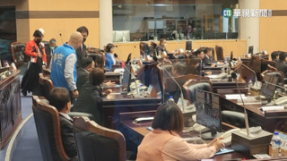 花蓮議長選舉傳黑影　議員投票「落淚.扶額」有詭？