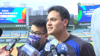 「二兵」張育成敬禮有原因　笑稱：先不挑戰士官長