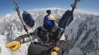 挑戰高山飛行　滑翔傘好手首次飛越K2峰