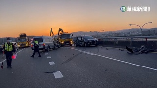 國1車禍　「4車追撞釀3傷」　一度回堵5公里