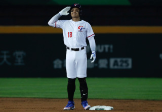 中華隊贏了！林子偉、張育成、吉力吉撈．鞏冠開轟 11比7戰勝義大利