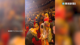 美國加州愛黛兒狂粉夫妻　結完婚直奔演唱會現場