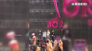 BLACKPINK演唱會彩排　LISA超親民向歌迷打招呼