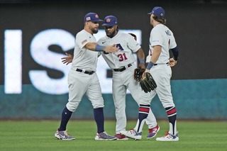 WBC美國「海扁」古巴　14安4轟搶冠軍賽門票