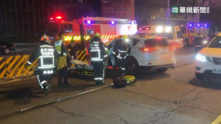 深夜自撞分隔島　駕駛獲救痛到飆罵消防