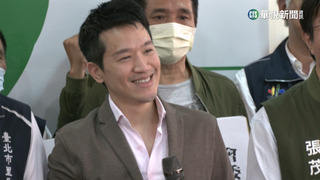 何志偉正面對決王世堅　率逾30里長領表登記