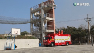 3樓以下救援誰快？　雲梯車vs.車上架梯大PK