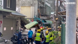 拆空屋突塌困壓3工人　1人救出宣告不治