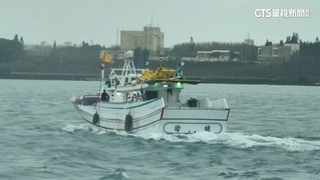 台籍漁船遭貨輪擦撞　船體受損進水幸無傷