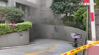 停車場上午火燒車　傍晚拖吊又出事！　1人遭灼傷