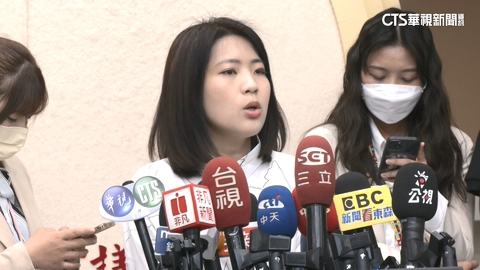 周玉蔻諷「沒心沒肺」 徐巧芯怒回嗆:她才難看