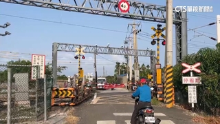台鐵南下區間車卡平交道　枋寮-台東大誤點