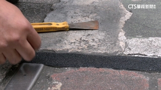 新莊母子雨天摔車擦傷　竟是「不銹鋼條」釀禍