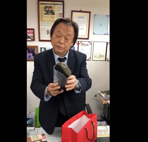 王世堅脫離「山頂洞人」!親曝只有「2套內褲、襪子」被讚真男人