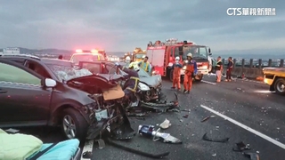 國3重大車禍！疑閃避國道掉落物　3車連撞7人傷