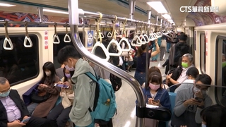 今起大眾運輸「免戴罩」　指揮中心規劃醫院也鬆綁