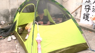 上週被拆屋不服　番仔路庄屋主回現場紮營續抗爭