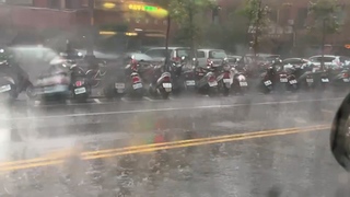 今年最強春雨報到！鋒面挾「雨彈」注意劇烈天氣 週五白天整體降雨趨緩