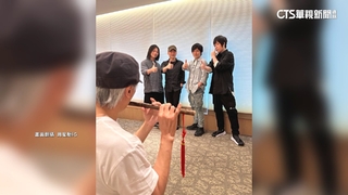 周星馳IG驚喜合體五月天　無厘頭自薦組成「六月天」
