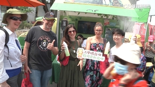 大甲媽遶境抵彰化　王惠美接轎　歐洲人也「瘋」媽祖