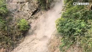 南投丹大林道又坍方　10多人受困山上