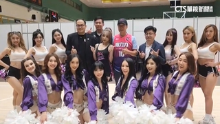 較勁！　侯友宜奔北市跑攤　郭台銘赴彰化看球賽