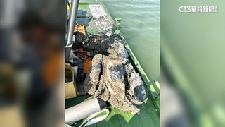 台南88槍案作案機車尋獲　曾文溪撈起長滿藤壺