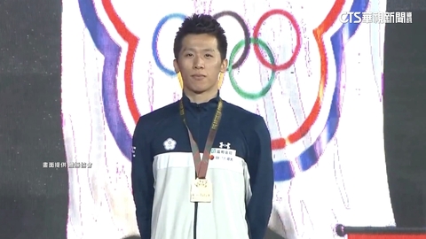 台灣之光「鞍馬王子」 李智凱世界盃奪金