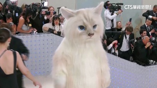 時尚奧斯卡亮點　致敬老佛爺男星扮「愛貓」