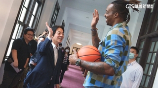 賴清德合體魔獸　拍片推「來去總統府住一晚」