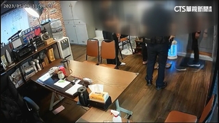 男闖車行引爆混戰　業者質疑「警先抓違停」？