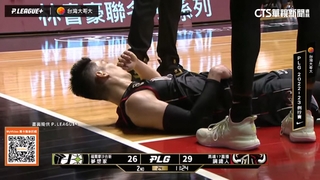 鋼鐵人夢想家關鍵戰！　林書豪遭肘擊傷退送醫