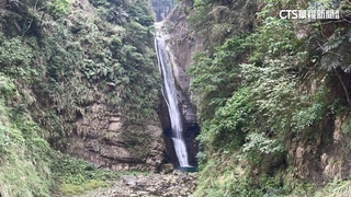 竹山瑞龍瀑布水量減半　遊客人數反增創新高