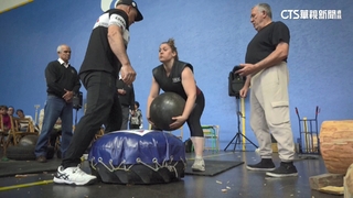 狂！西班牙女強人　「百公斤石滾肩」3分鐘連6次