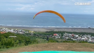 宜蘭飛行傘迫降民宅　香港女遊客.教練摔傷