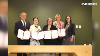 歷史性一刻！　蕭美琴與美方簽署台美貿易倡議