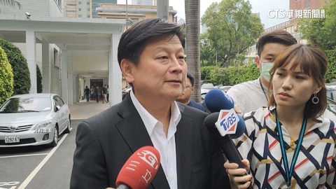 遭媒體人控「拉手.抱頭.親吻」 傅崐萁:從未性騷女性