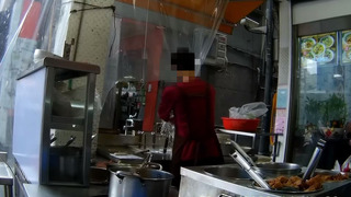 遭控「用抹布水煮麵」　知名牛肉麵店緊急停業：明日開記者會