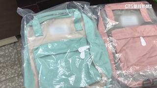 澎湖縣長獎出包　高中職畢業生送「小學生背包」