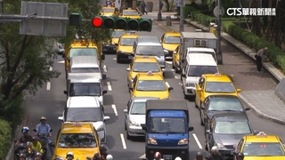 機場計程車接駁計畫喊卡　逾350台車將圍交部