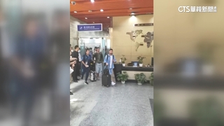 足球巨星梅西抵北京備戰　粉絲擠爆下榻飯店