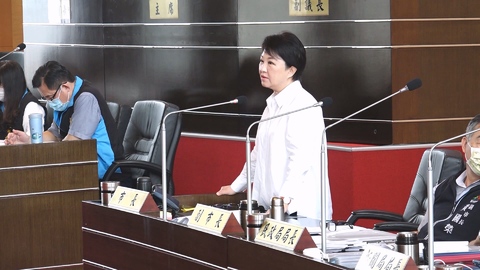 寶成高階主管爆性騷!員工進議會偷拍受害者 盧秀燕:解聘市政顧問