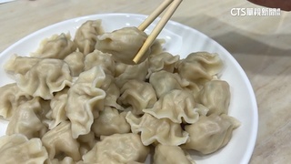水餃煮30顆破22顆！網友急問：水餃如何煮才不會破？內行人曝關鍵技巧