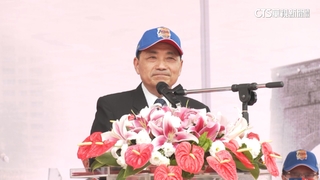 侯友宜猛吸深藍票！　赴黃埔校慶喊「系出同門」