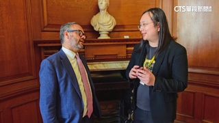 打破慣例！　數位發展部長唐鳳訪歐洲會英高官