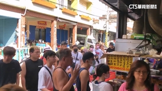 南台灣湧現出遊人潮　小琉球早餐店排長龍