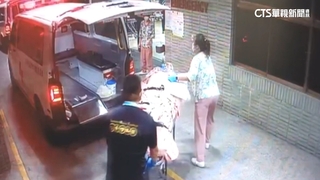 疑不滿服務態度　惡煞帶刀砍斷男店員右前臂